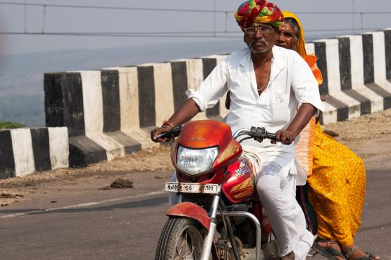 Motorradfahrer Indien