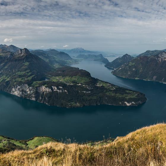 Panorama vom Fronalpstock aus über den Vierwaldstädtersee