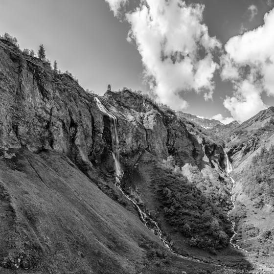 Batöni Wasserfälle im Weisstannental