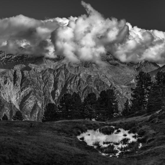 Wolke in Pfütze